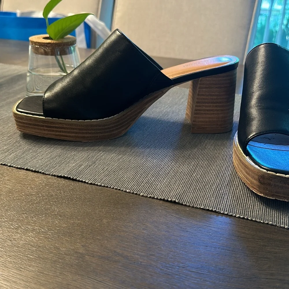 Chic comfy clogs